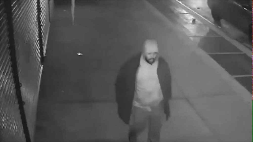 Suspect attempts to rape woman at gunpoint in Bronx stairwell