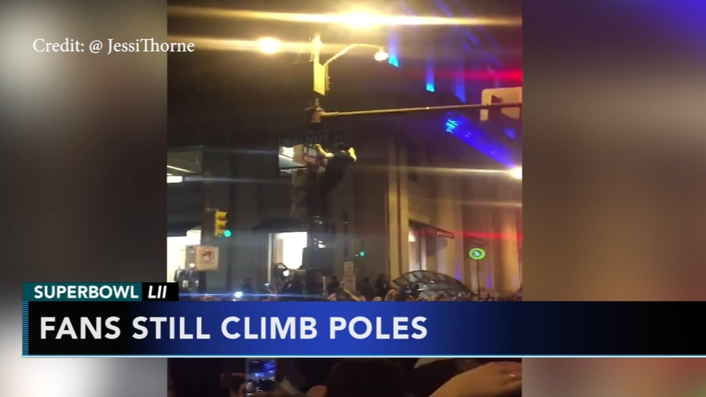 Fans still climb poles despite Crisco