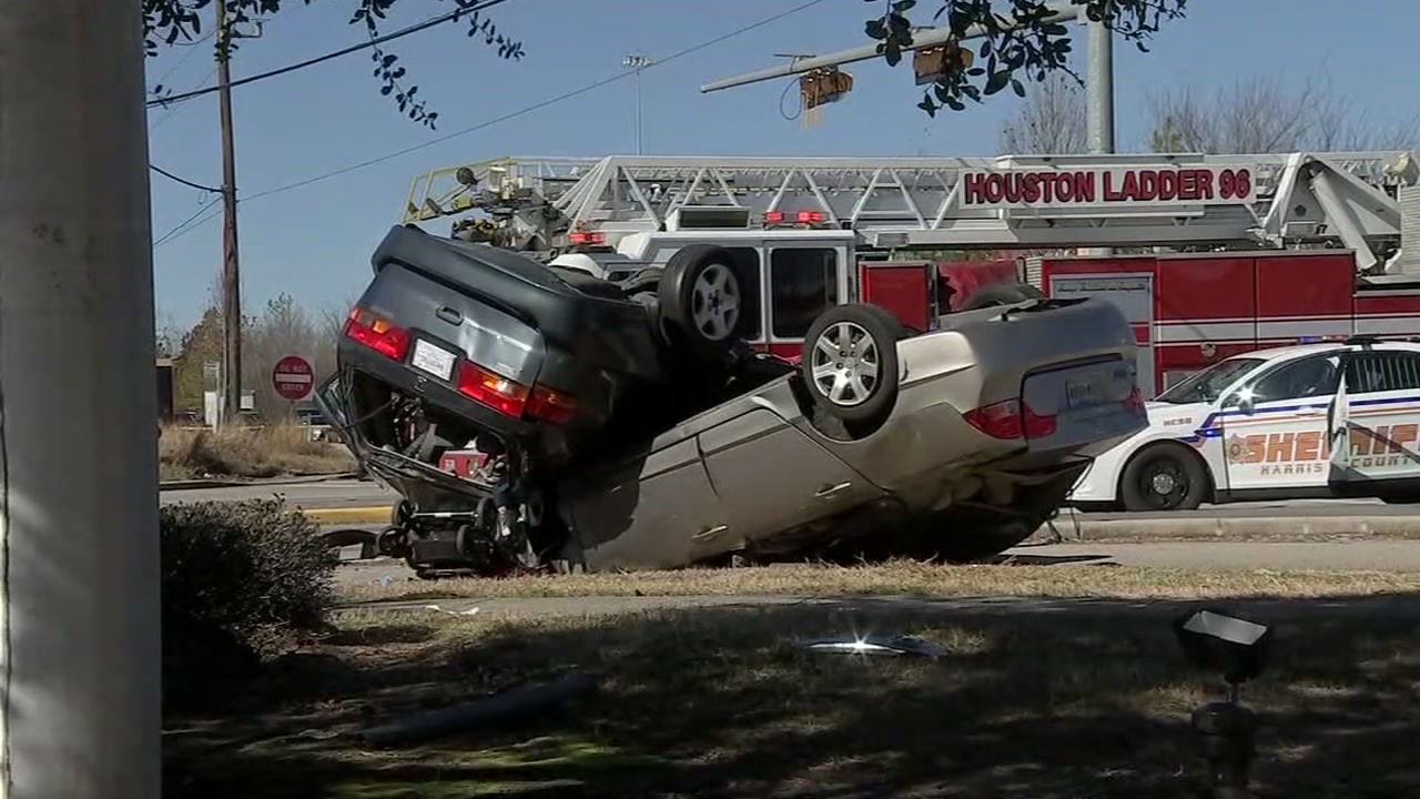Hwy 249 wreck claims 2 lives in NW Harris Co.