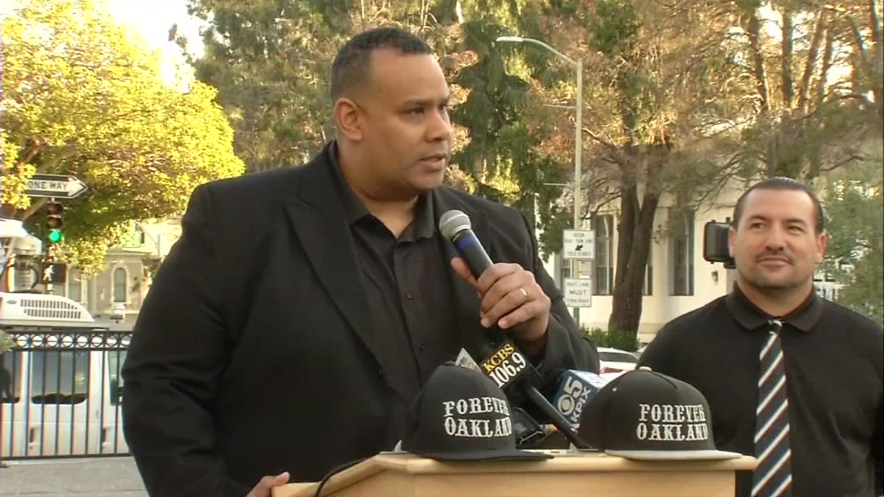 Group announces plans aimed to keep Raiders in Oakland