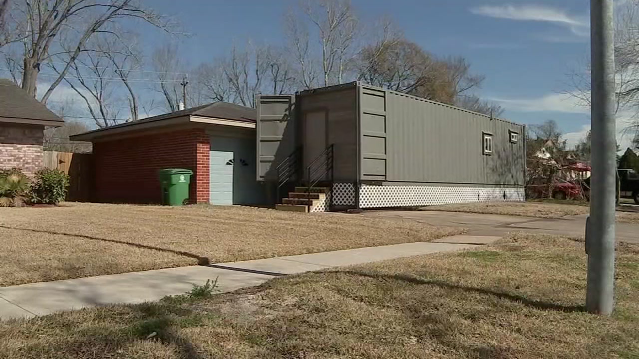 Houston mayor may allow FEMA trailers within city limits
