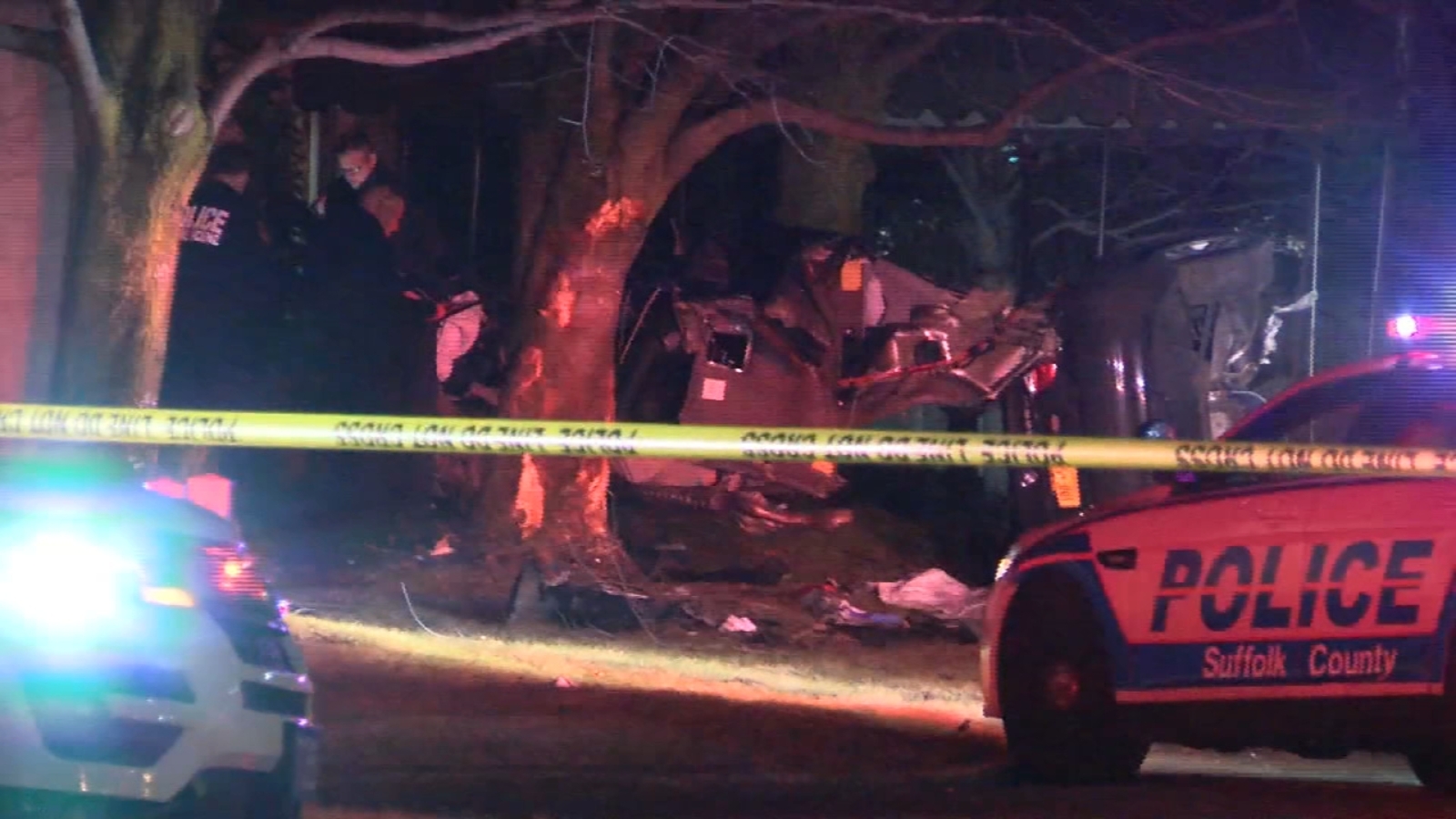Car crashes into tree on Long Island, 1 dead ABC7 New York