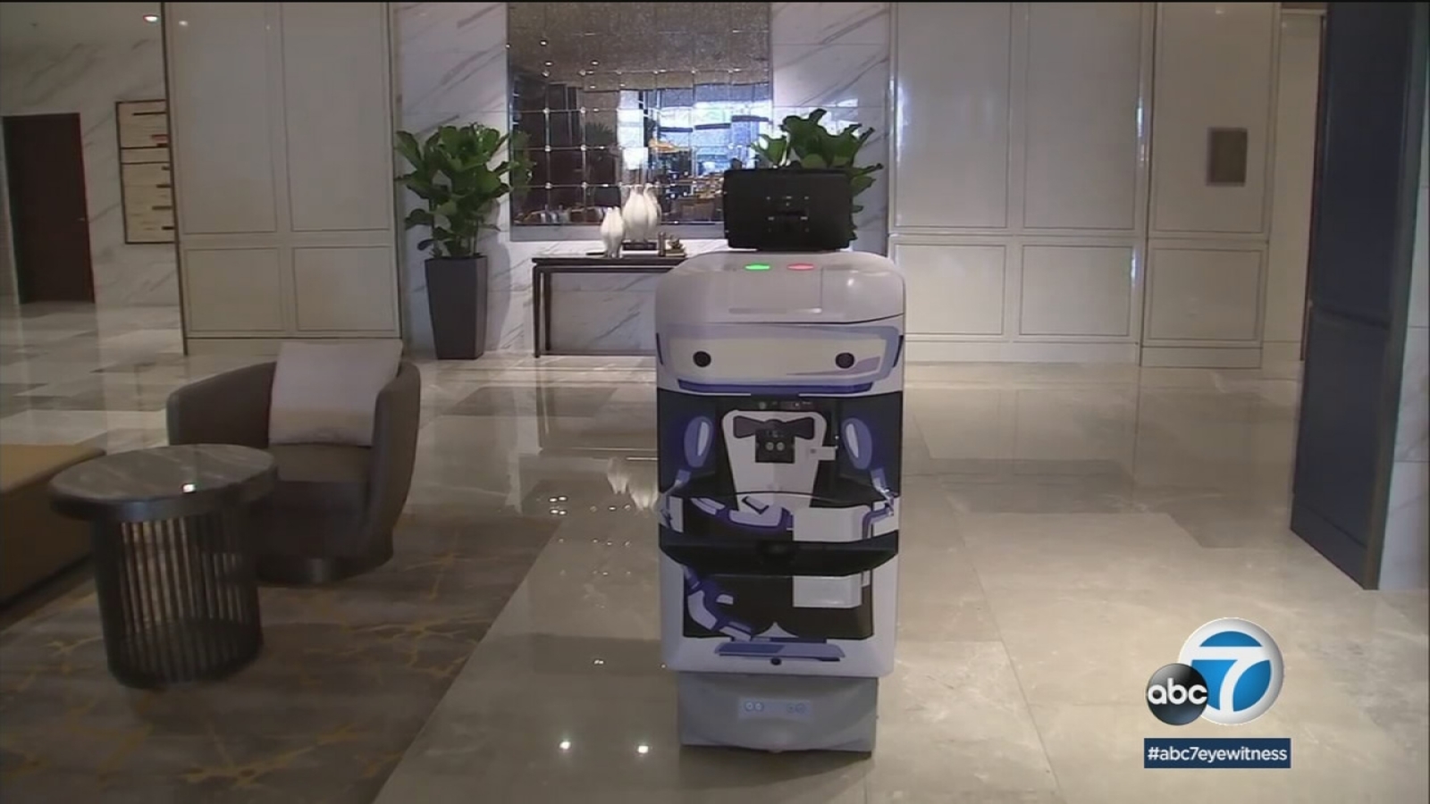 SoCal Sheraton has team of robots toting luggage, room service ABC7 Los Angeles