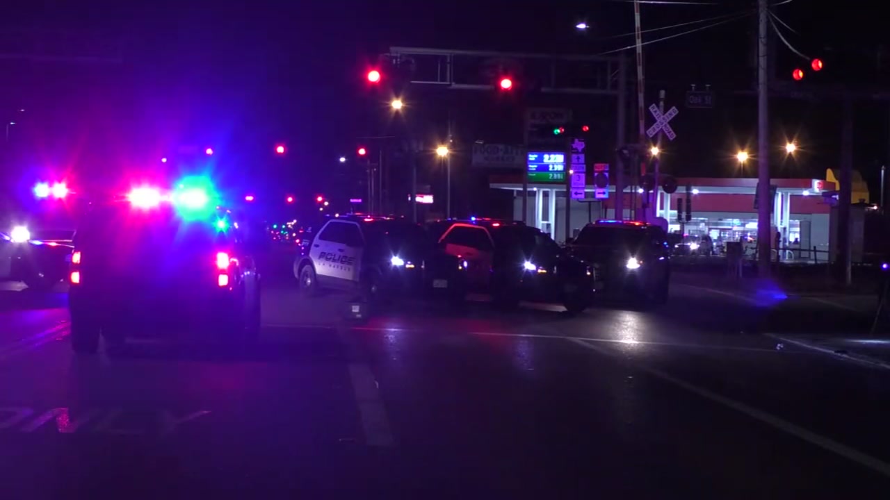1 dead, 1 injured after double shooting in Texas City