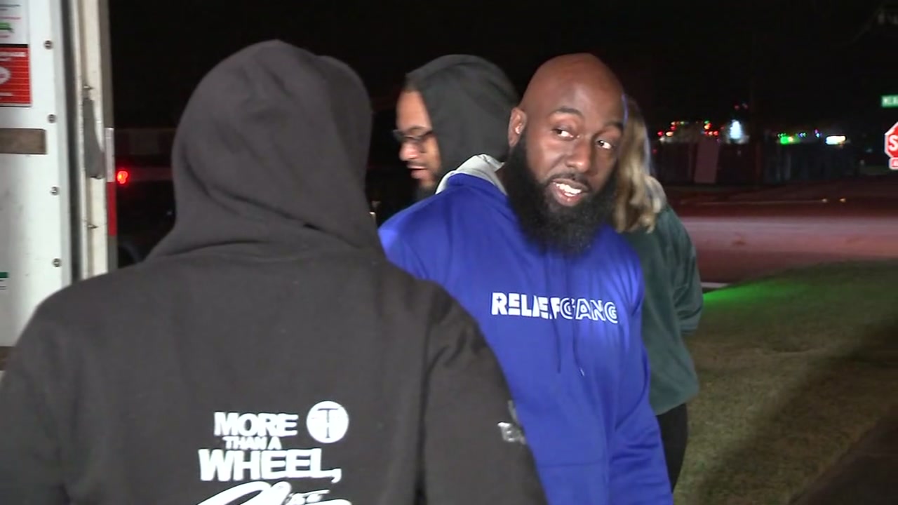 Houston's 'Mattress Mack' sends Trae Tha Truth to Super Bowl