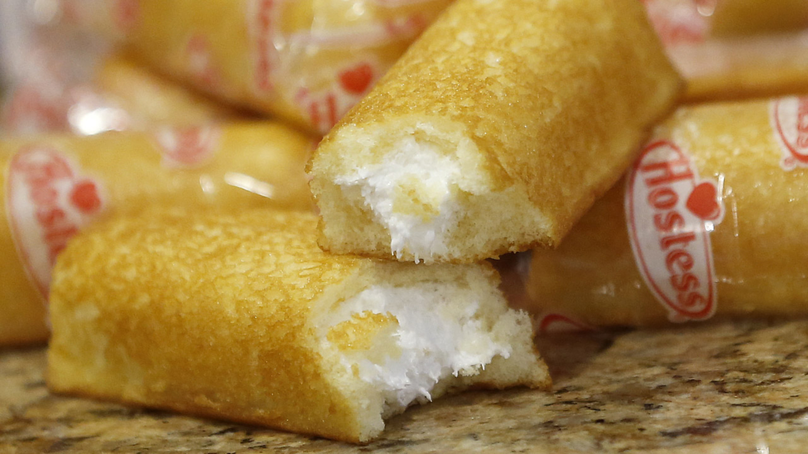 J.M. Smucker is buying Twinkies maker Hostess for $5.6 billion - Vimarsana News