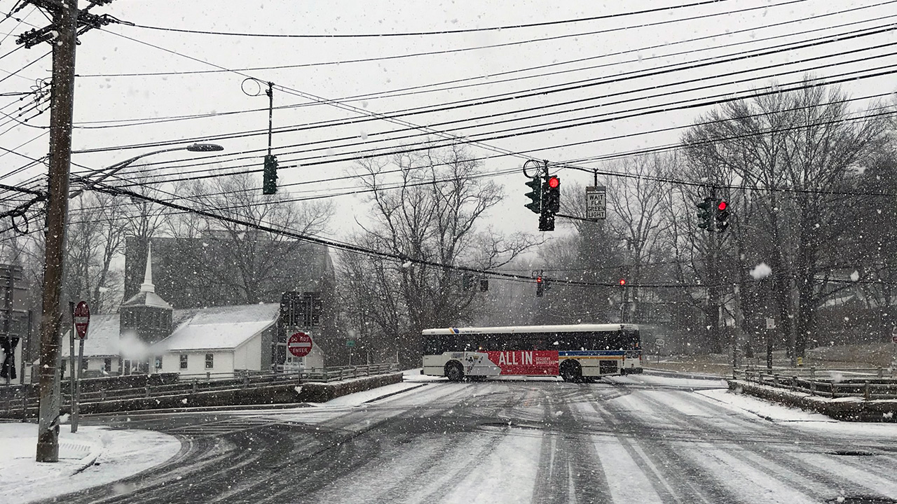 Winter storm dumps snow on New York City region
