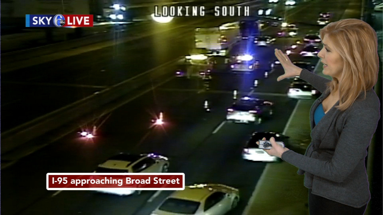 Tractor-trailer crash on I-95 in South Philadelphia