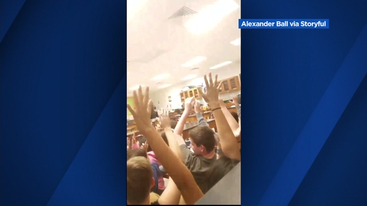 Florida students use social media to document horrific school shooting