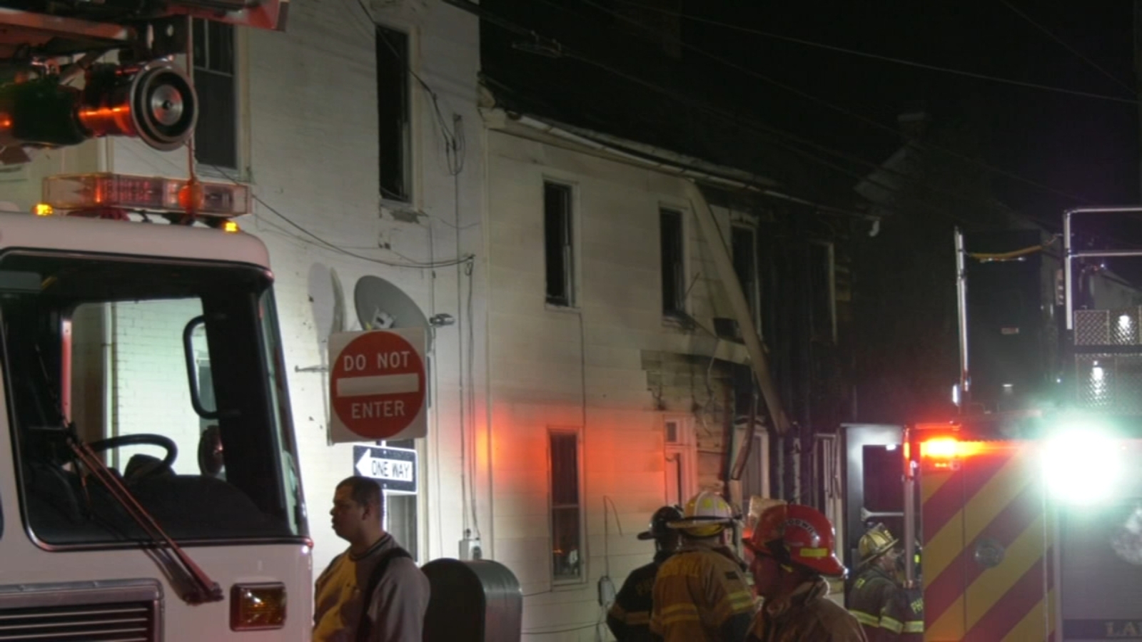 Fire damages vacant apartment building in Pottstown, Pa. 6abc