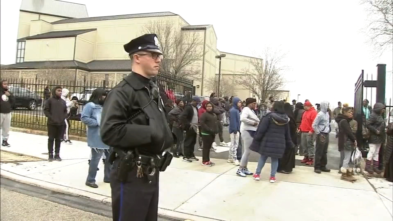 Lockdown lifted, BB gun found at Philly middle school