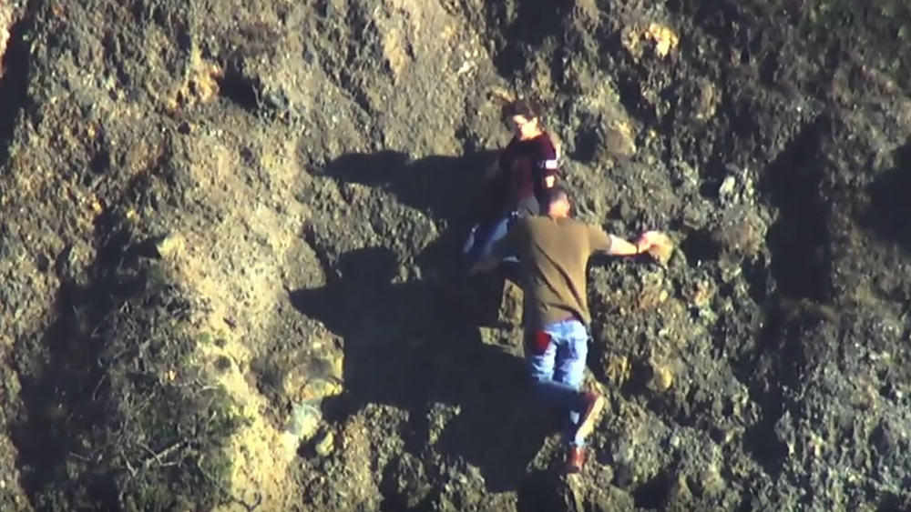 Adults rescued from cliff in San Francisco