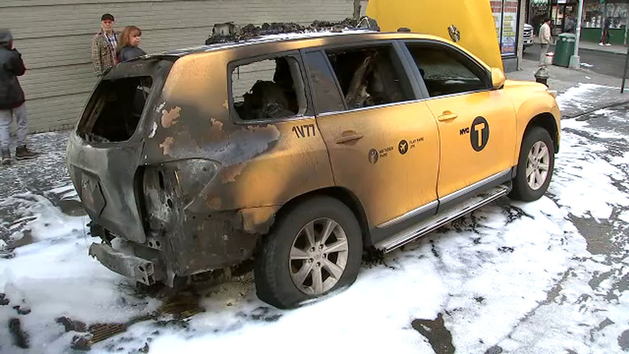 Manhole fires cause cars to burst into flames in the Bronx