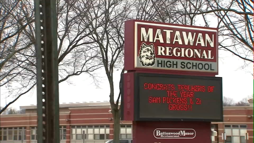 Schools in New Jersey town open despite threat against district