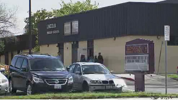 Investigators link school threat to Seattle, not Alameda