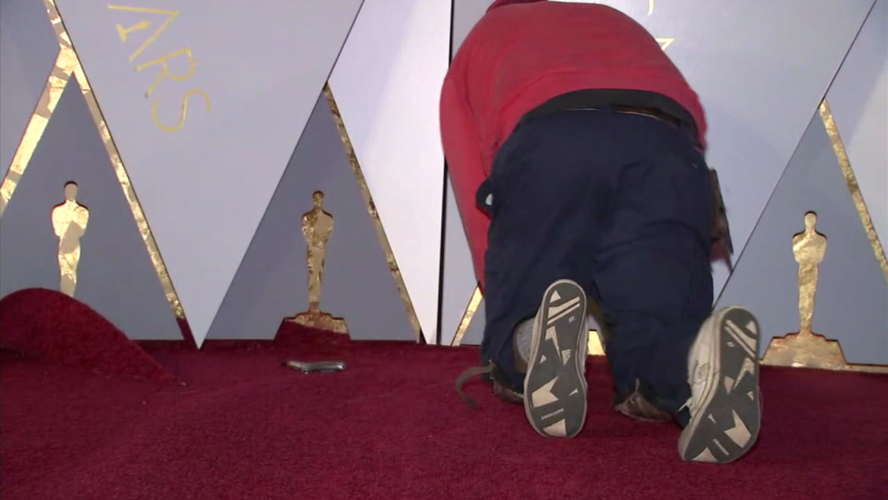 Oscar preps underway on Hollywood Blvd. - ABC7 Los Angeles, image size:1280x720
