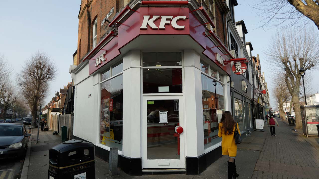 KFC now facing gravy shortage following chicken shortage across UK