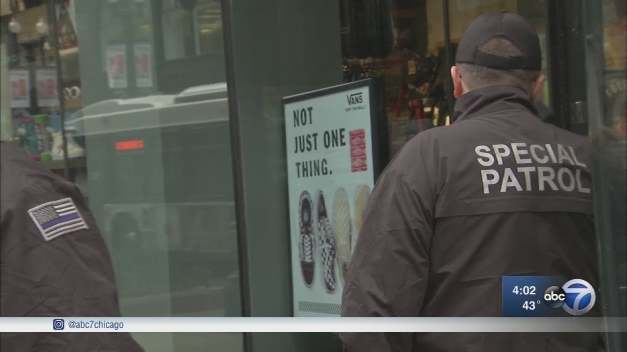Armed guards begin patrolling in Loop