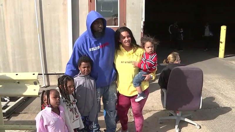 Trae Tha Truth S Relief Gang Opens Warehouse Of Supplies To Storm