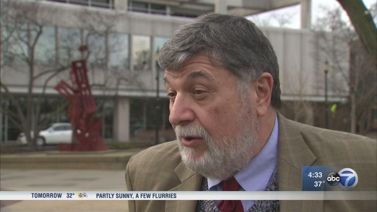 Cook County Commissioner Larry Suffredin faces 2 primary election challengers