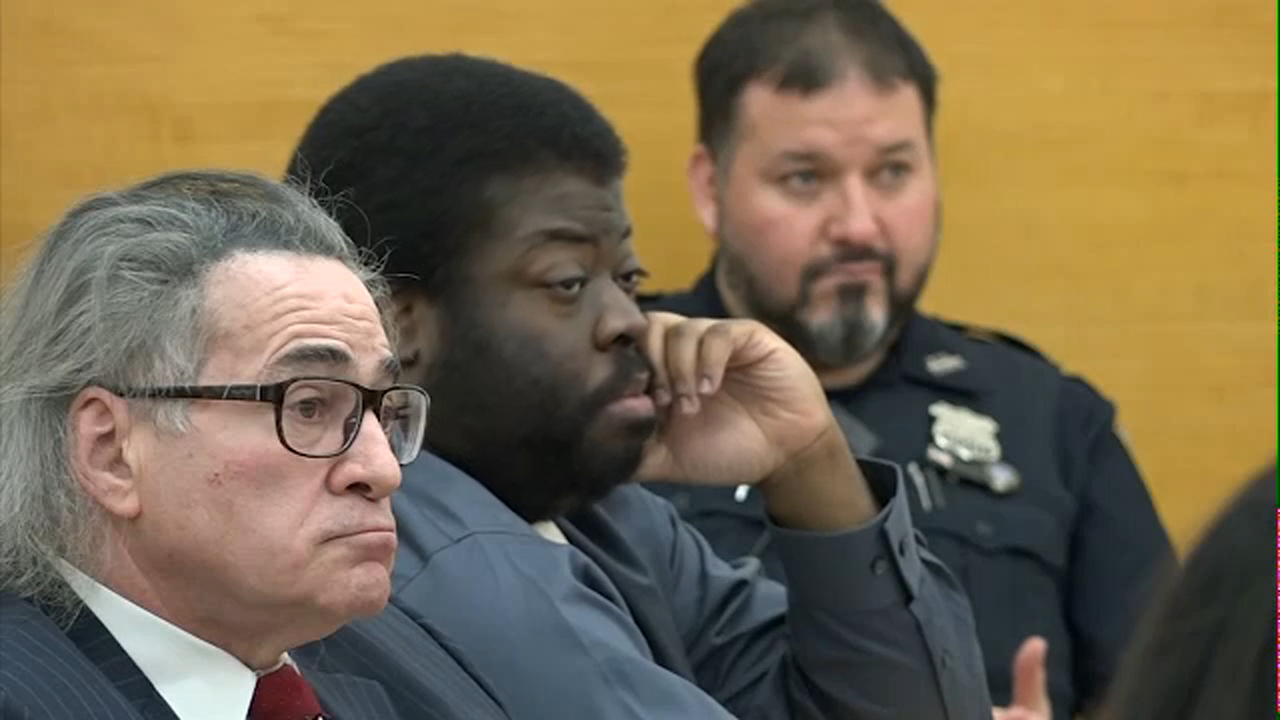 Trial begins for man charged with stabbing 2 kids, 1 fatally, in Brooklyn elevator