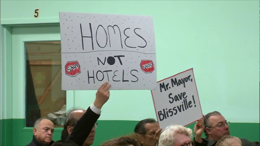 Residents oppose plans to house homeless in Queens hotel