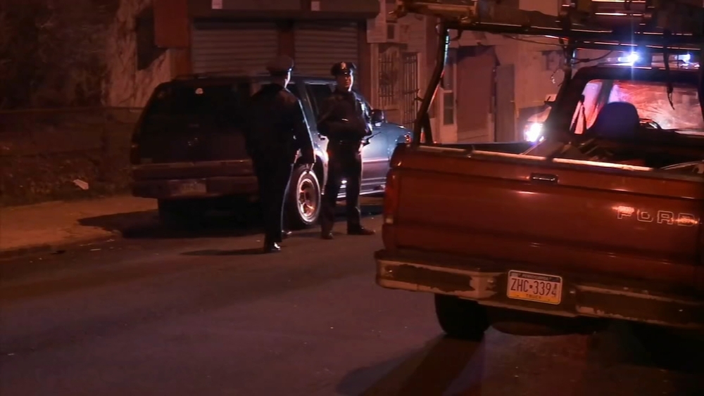 3 suspects sought in Frankford shooting