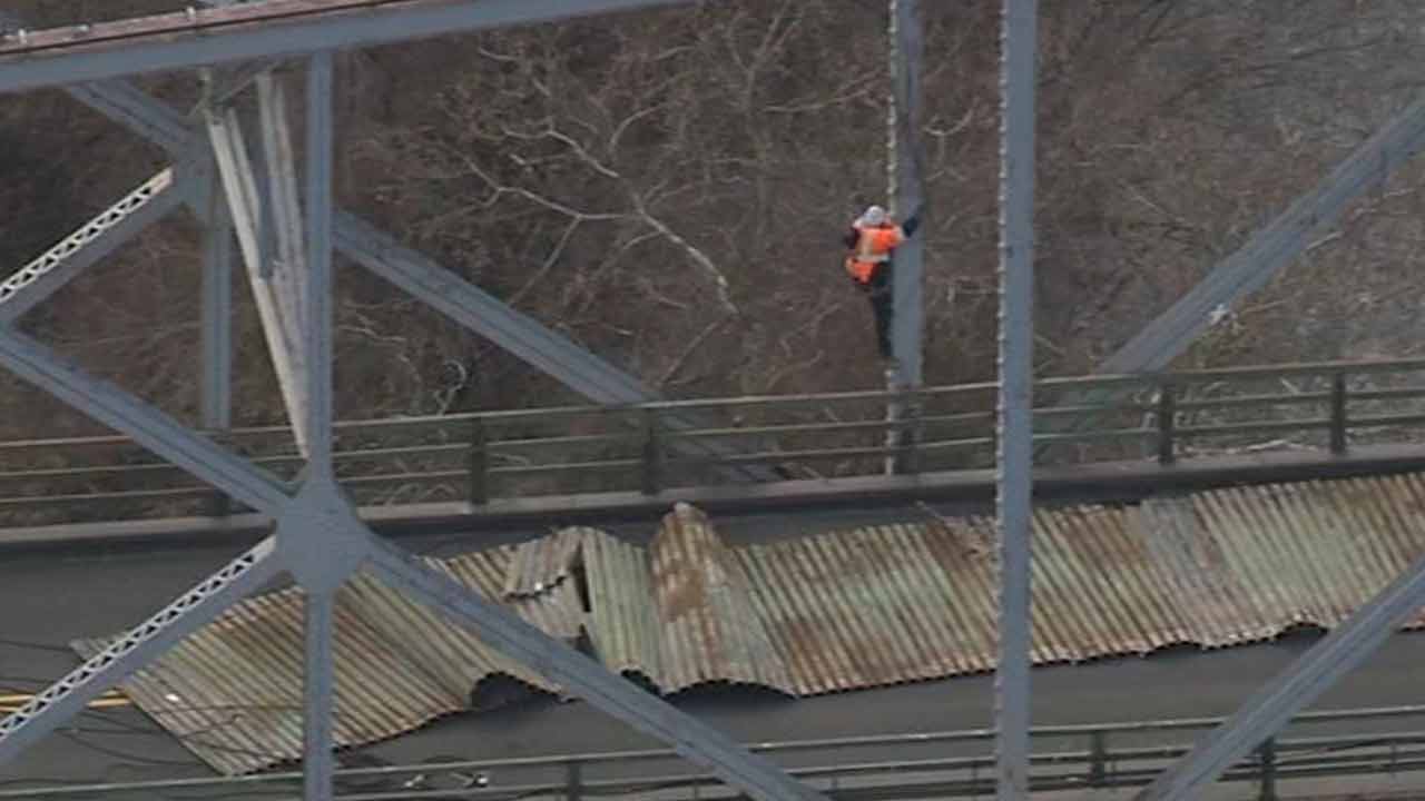 Large covering falls onto Burlington Bristol Bridge