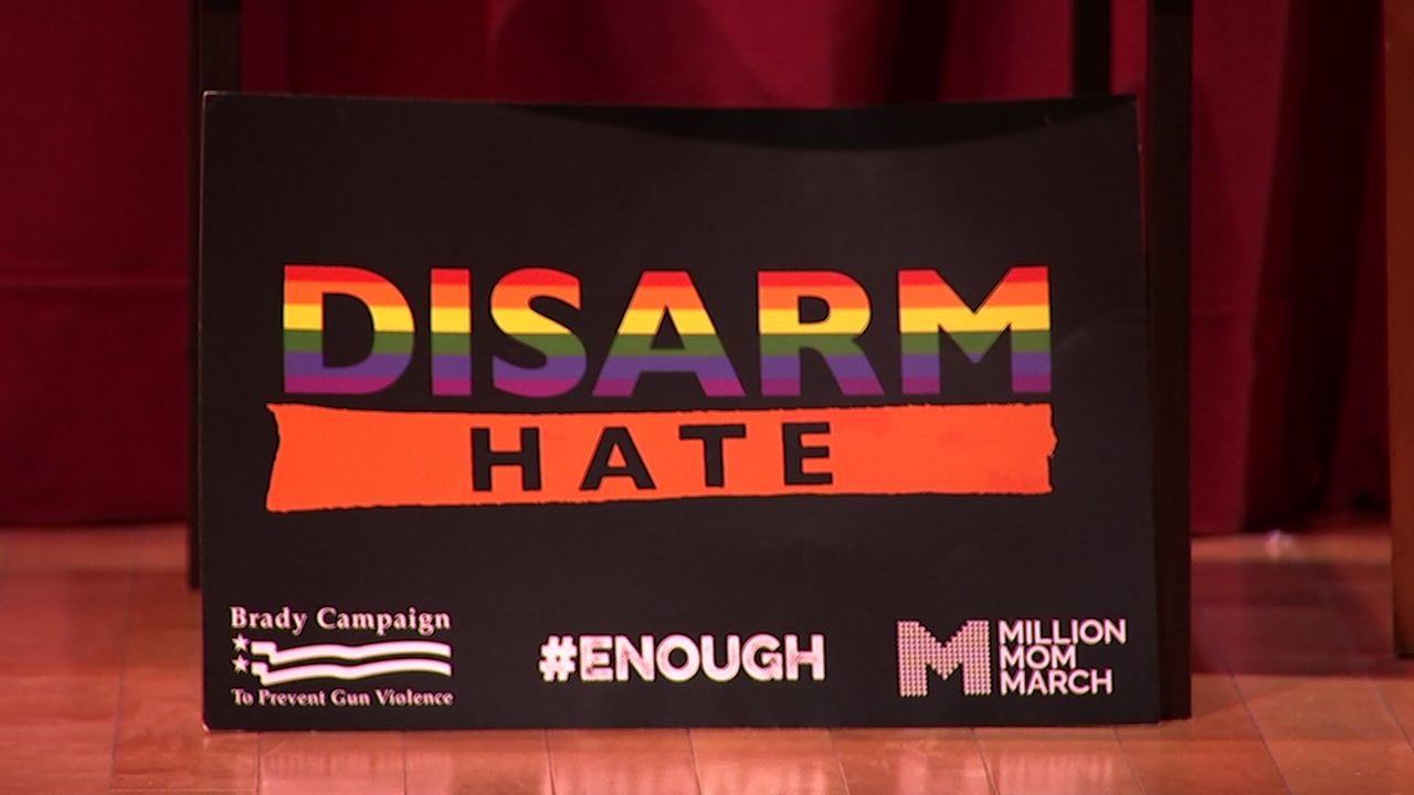 Grace Cathedral, SFPD chief hold panel on gun control