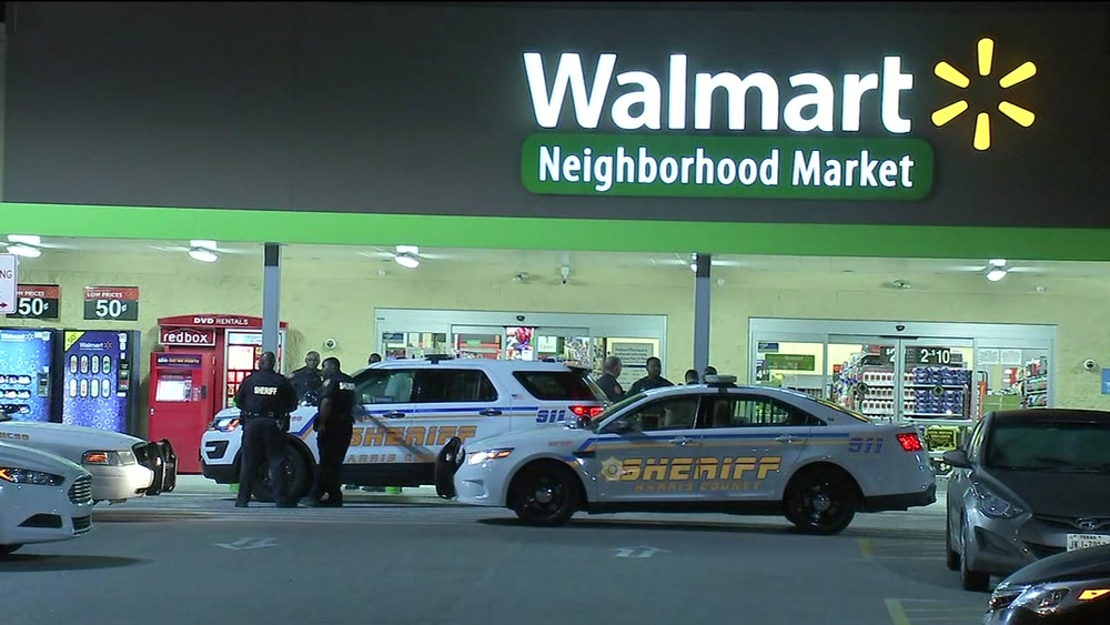 Suspects break into Walmart