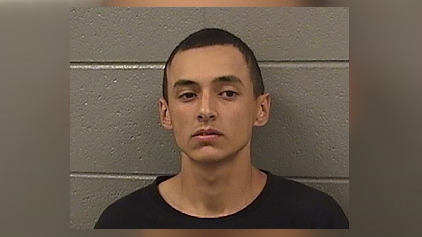 Armed man wearing body armor arrested in Chicago's Union Station ...