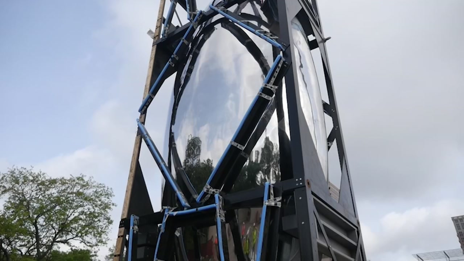 Chicago calls out 'unoriginal' Houston over 'Bean' sculpture now at