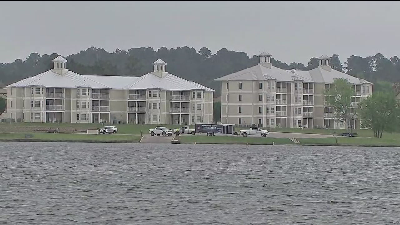 Body found during search for missing fisherman on Lake Conroe