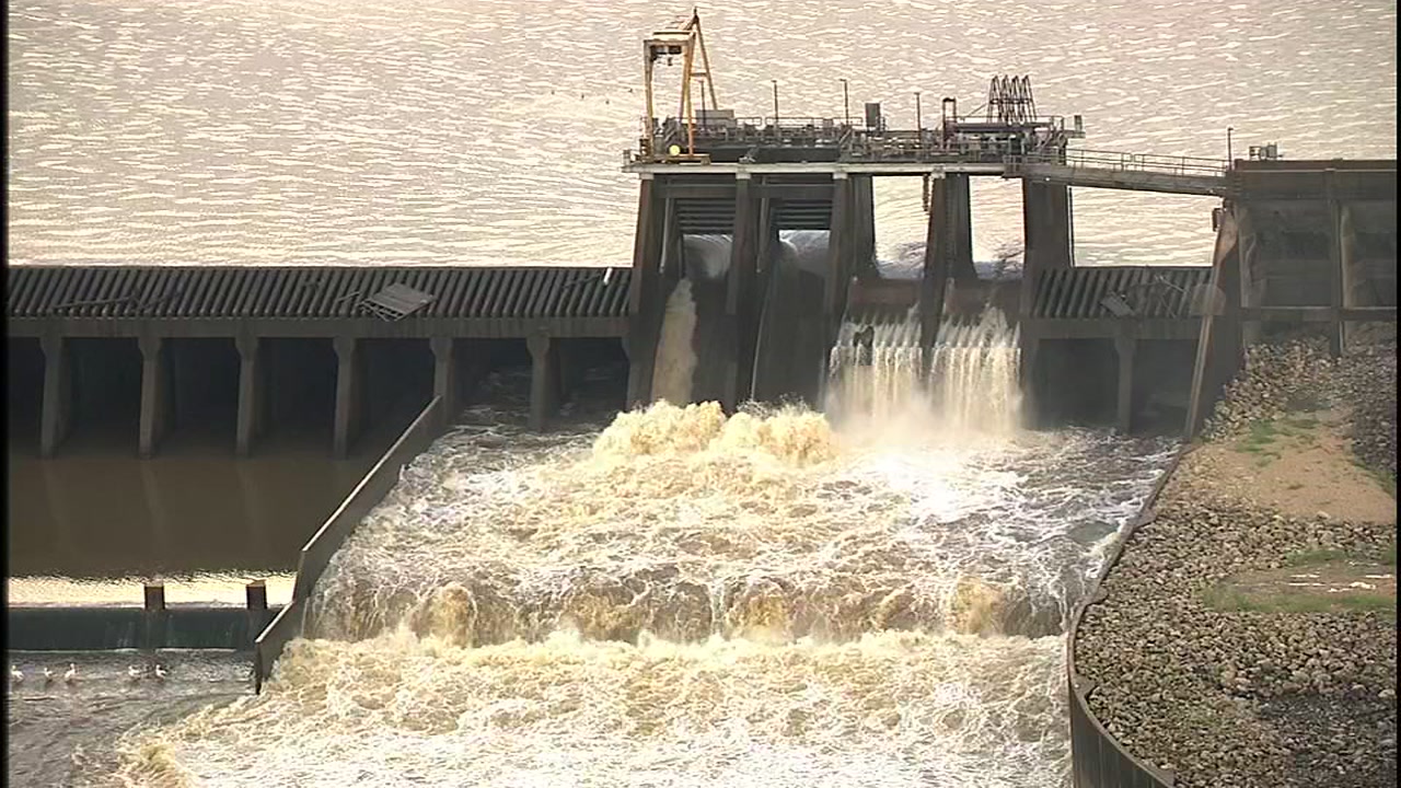 SkyEye video of Lake Houston spillway and the San Jacinto River