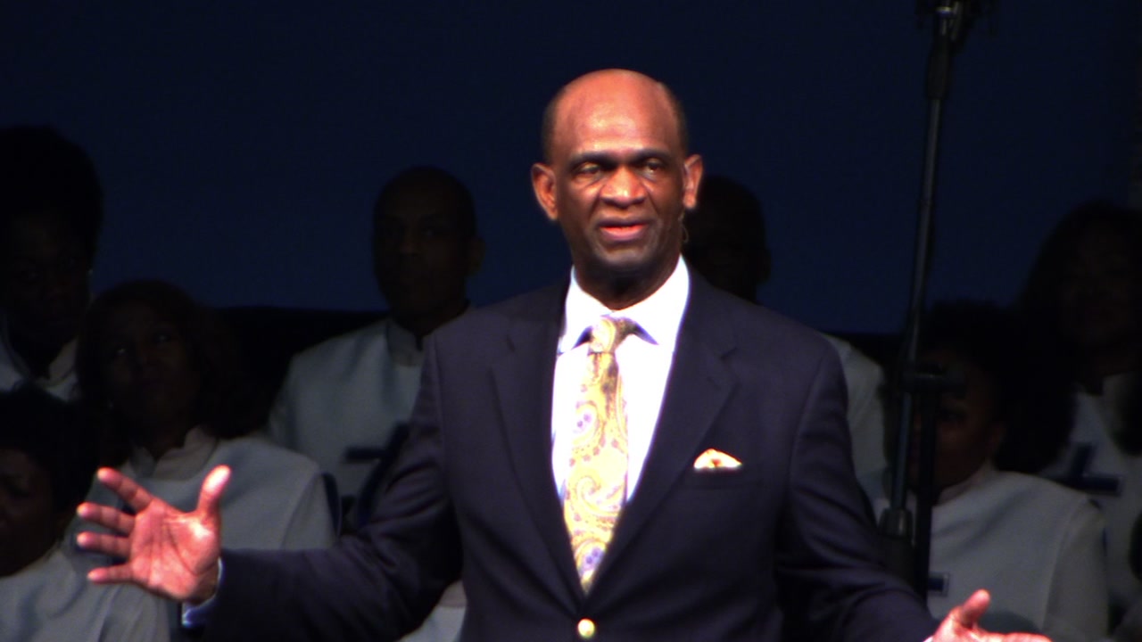 Kirbyjon Caldwell delivers message