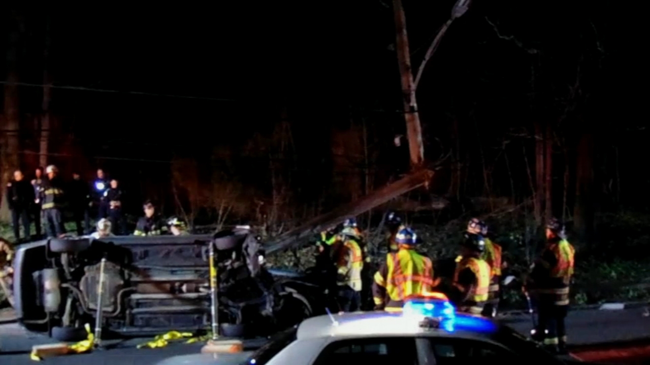 Driver injured in Darby crash