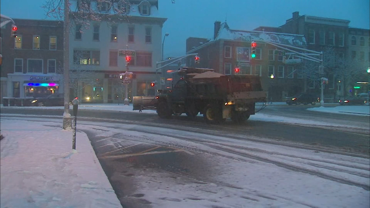 Snow accumulates across the New York area, creating dangerous driving conditions