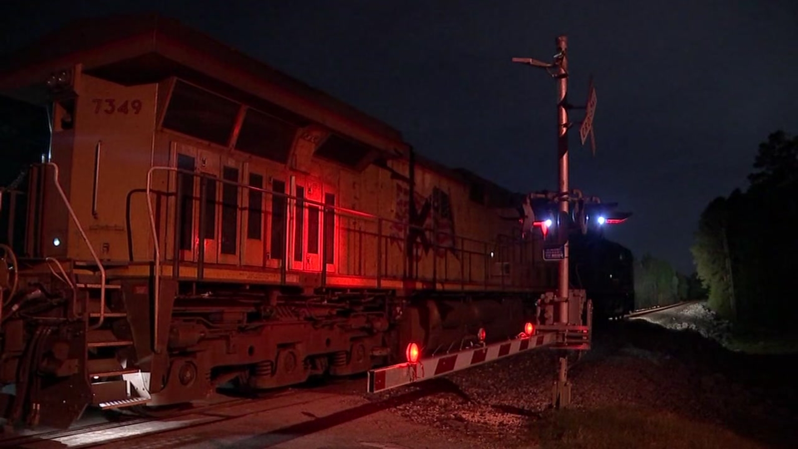 Man killed by train along tracks in Kingwood ABC13 Houston