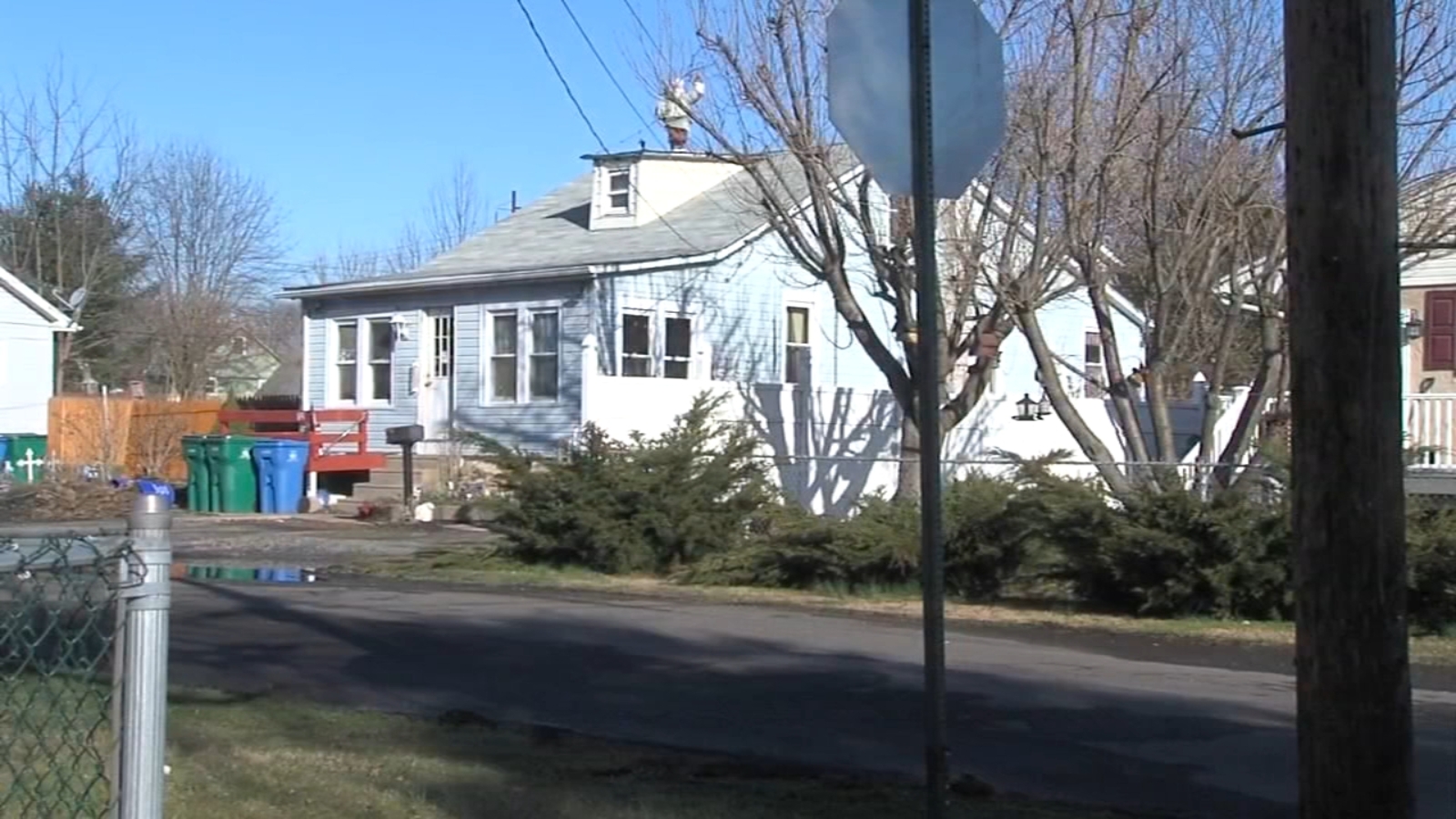 Girl, 14, dies after being shot and stabbed in Croydon, Pa. 6abc