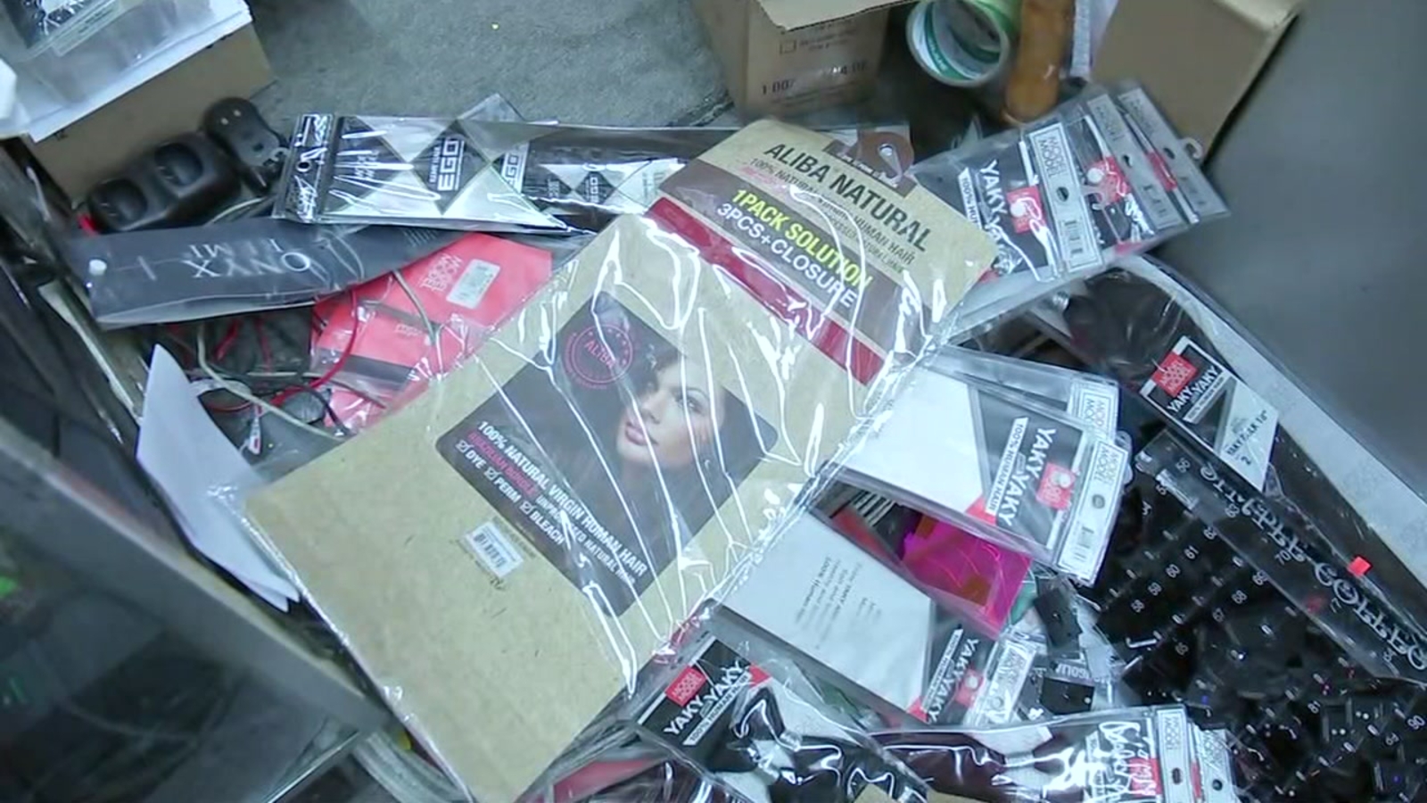 Thieves steal hair, wigs from beauty supply store in southwest Houston