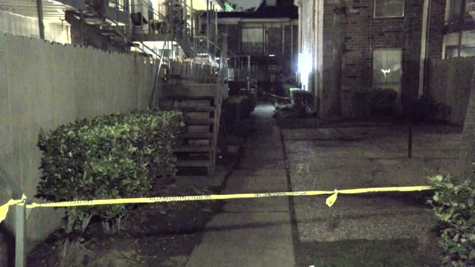 Man found shot to death on the floor of his apartment in SW Houston ...
