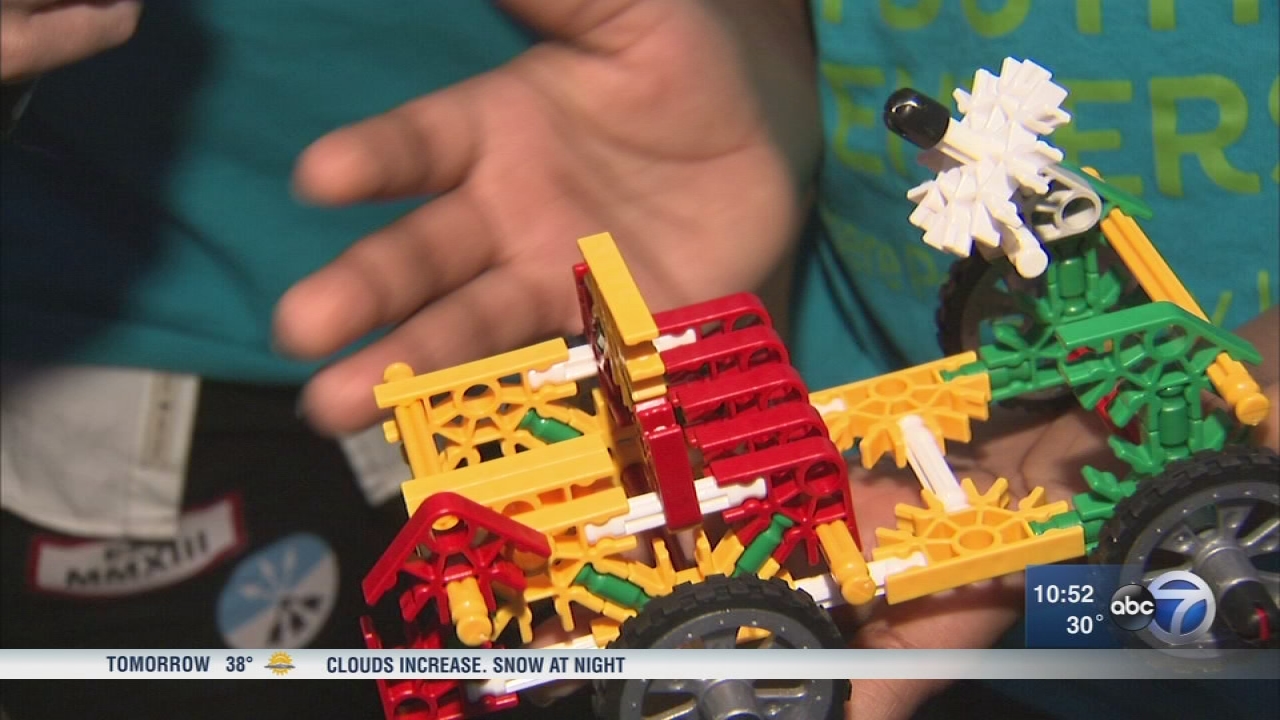 Chicago students participate in Invention Convention