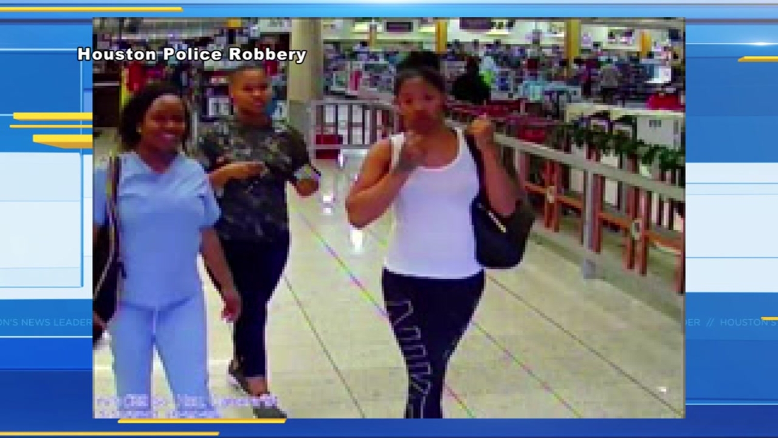 Police looking for robbery suspects who pepper sprayed store employees ...