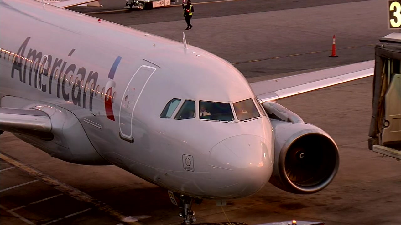Airlines won't transport migrant kids separated from families