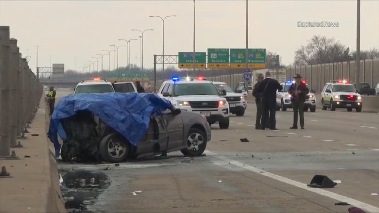 IDOT workers pull victims from fiery, deadly South Holland crash ABC7