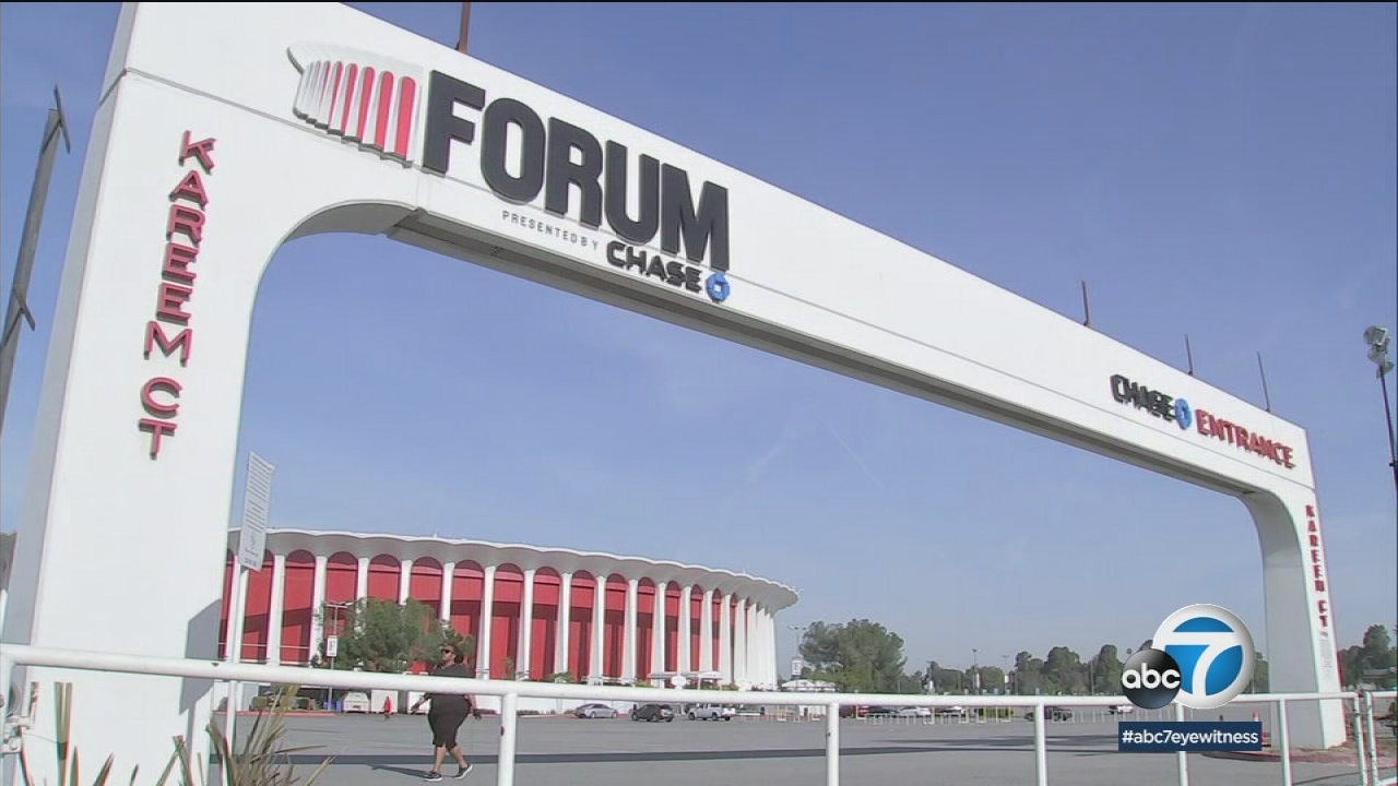 Forum owners claim Inglewood misled them on Clippers arena deal