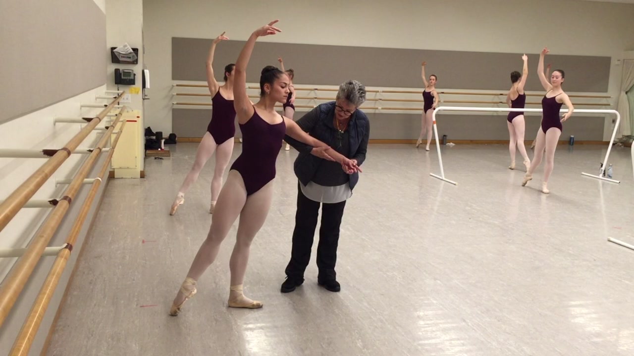 Puerto Rican Ballet student arrives in SF to continue her training