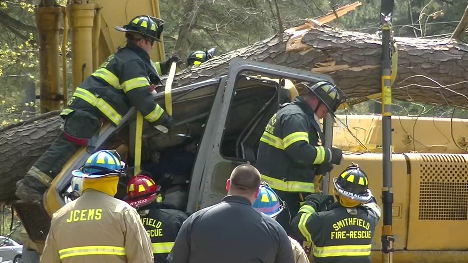 Man taken to hospital after tree falls on excavator in Johnston County ...