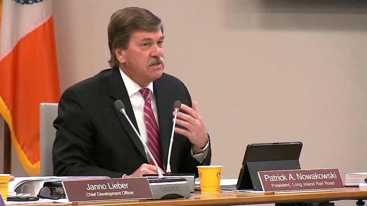 Embattled LIRR president resigns, successor named