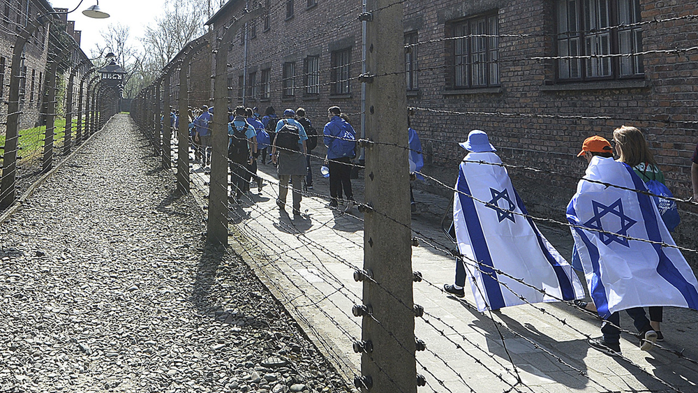 Jewish communities mark Holocaust Remembrance Day